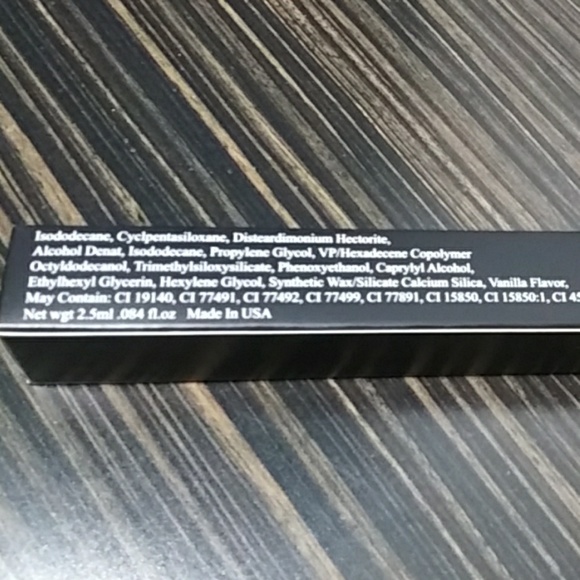 RAZ Cosmetics - Picture 2 of 2